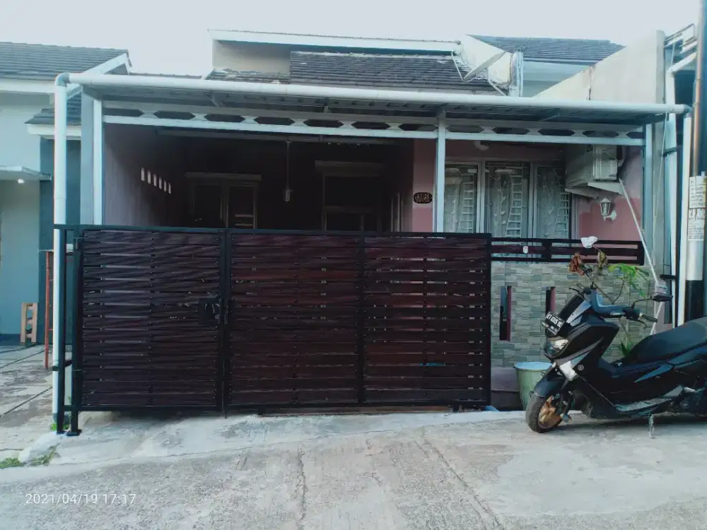 DISEWAKAN RUMAH REGENCY