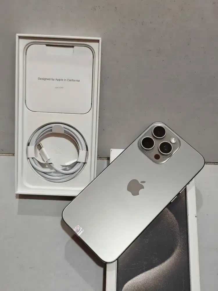 iphone 15 pro max 256gb natural titanium