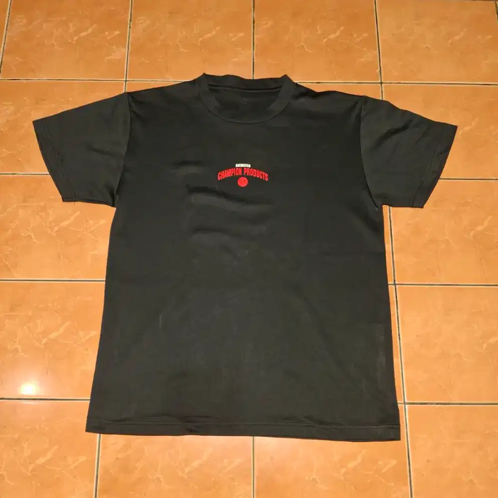 Kaos Olahraga Champion Products size L