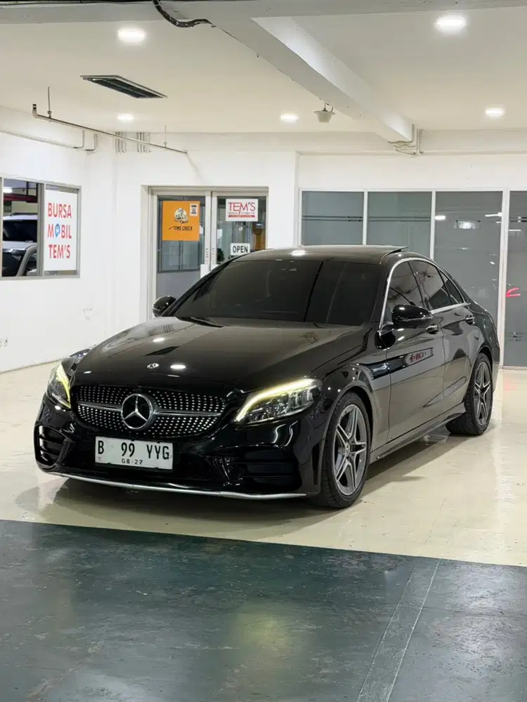 Mercedes-Benz C300 AMG Line 2019