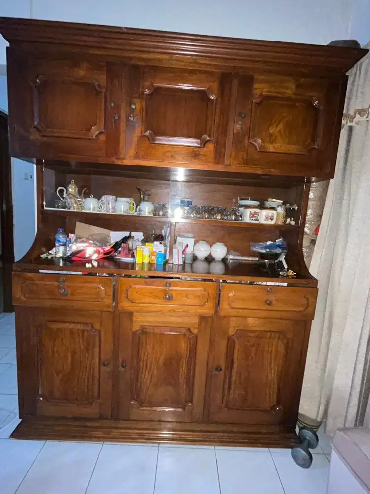 Lemari Jati bekas