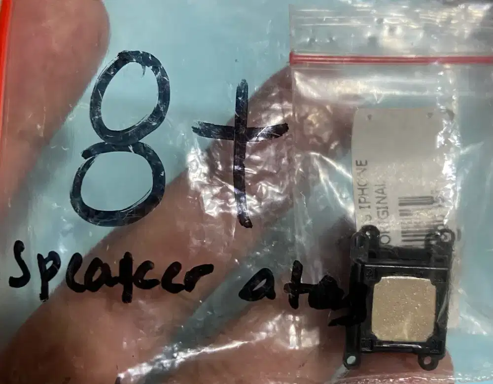 speaker atas ip 8 plus