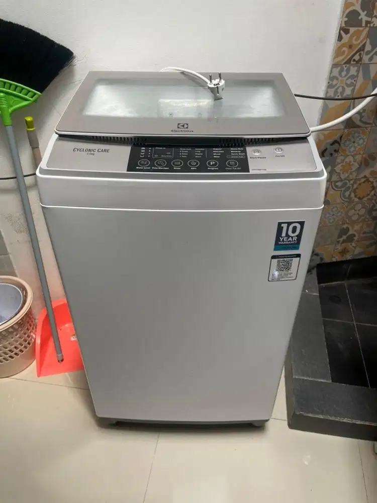 Mesin cuci Electrolux Cycloning Care 7,5 Kg