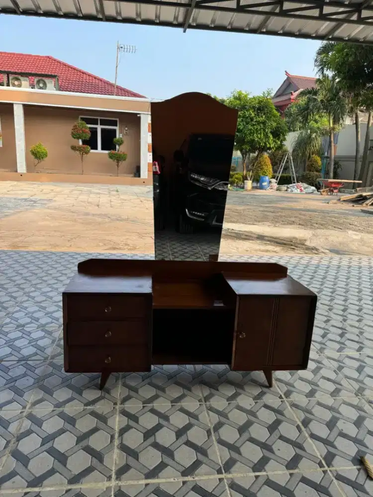 Meja Nakas Jati Tua Asli Antik