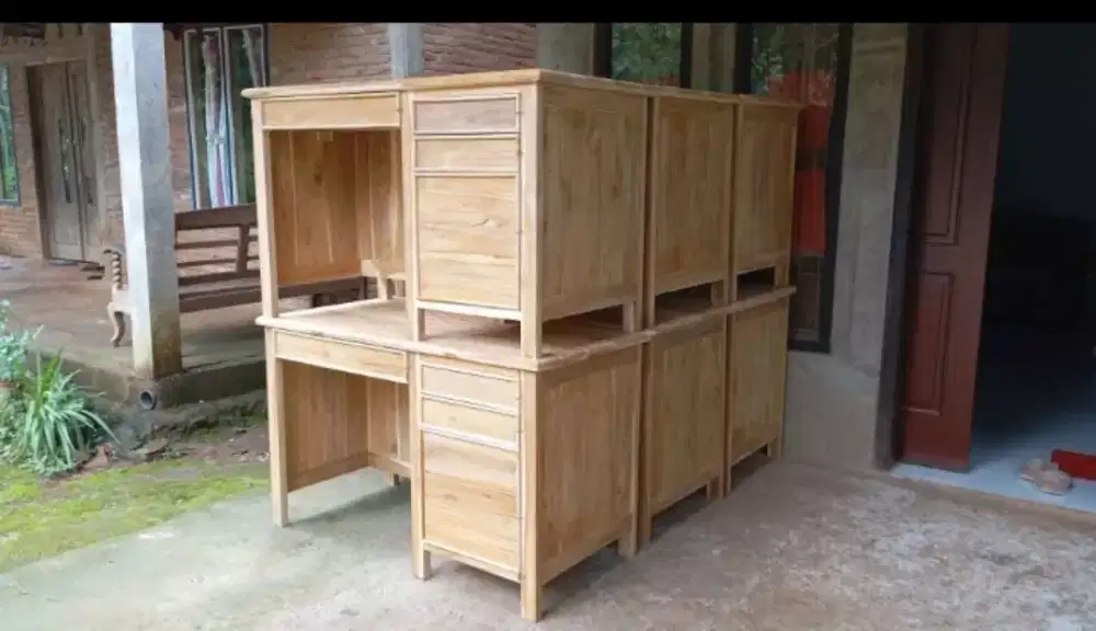 Meja kantor dan kerja jati