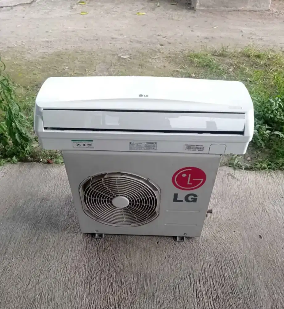 Ac LG 1/2pk - 1pk Lowwat hemat listrik second bisa siap pasang