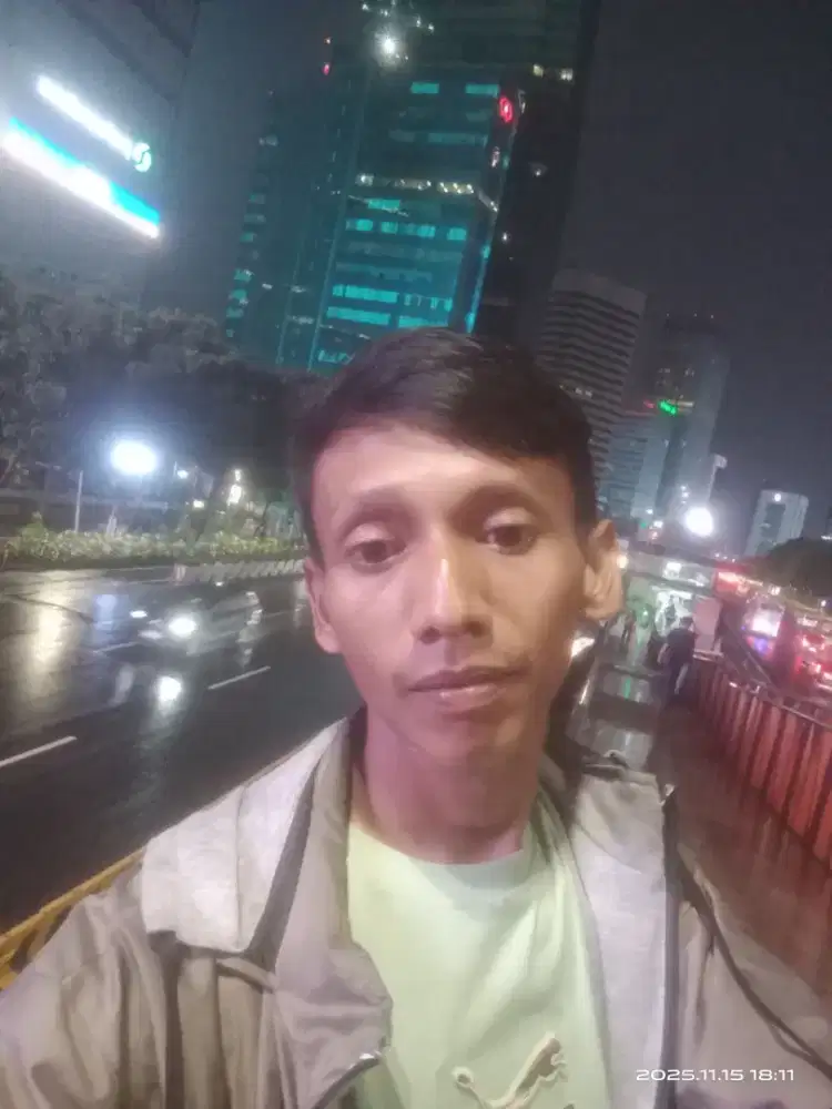 Sedang Butuh Kerjaan Yang Halal