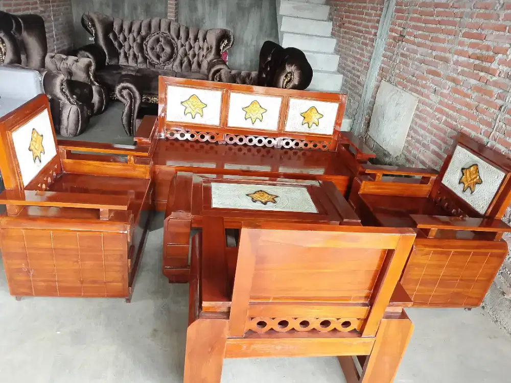 Kursi Domini 3111 + Meja Kayu Jati