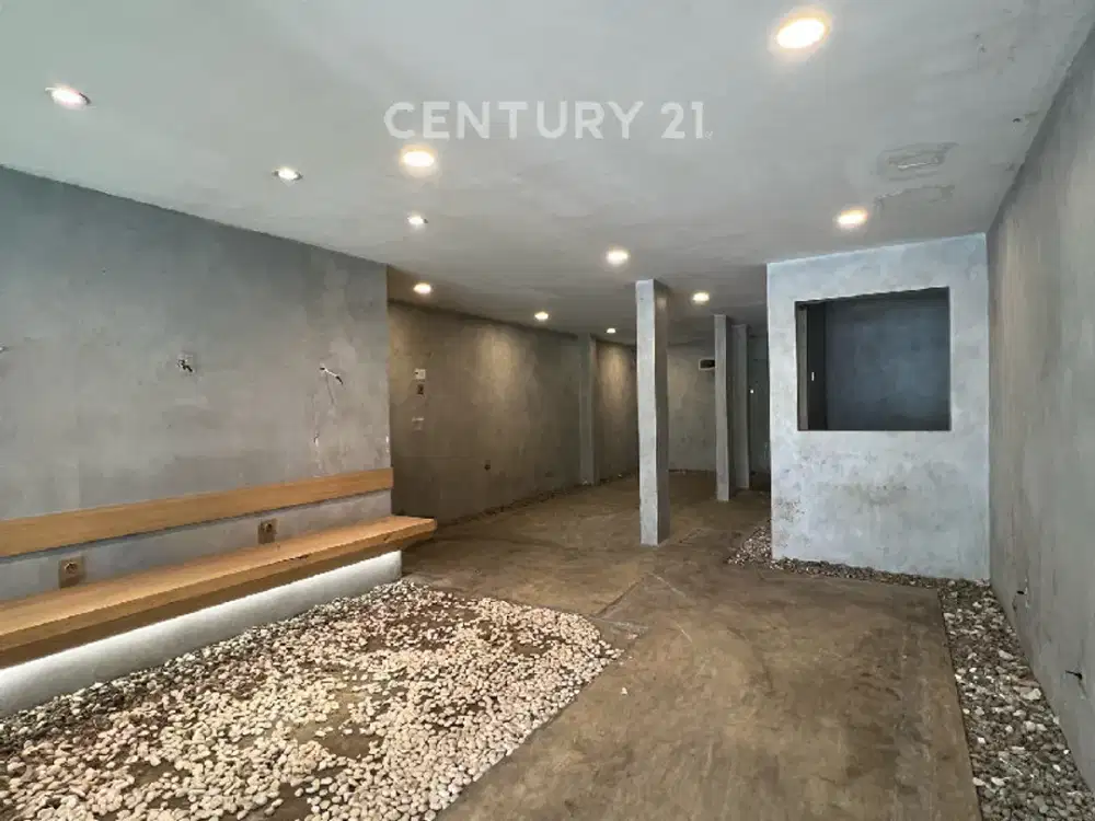 Ruko 1½ Lantai Strategis Cocok Untuk Usaha Di Kelapa Gading R2270