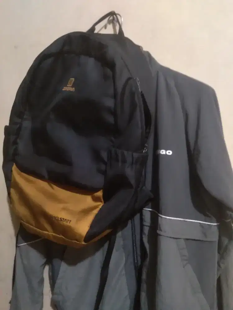 Jaket erigo dan tas consina