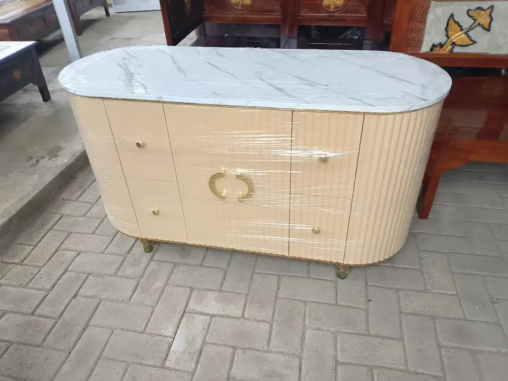 Meja Tv Salur 130x40x70cm