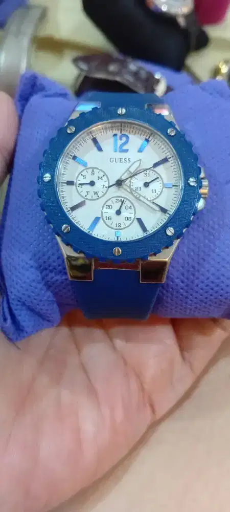 Guess blue rubber for woman ORi