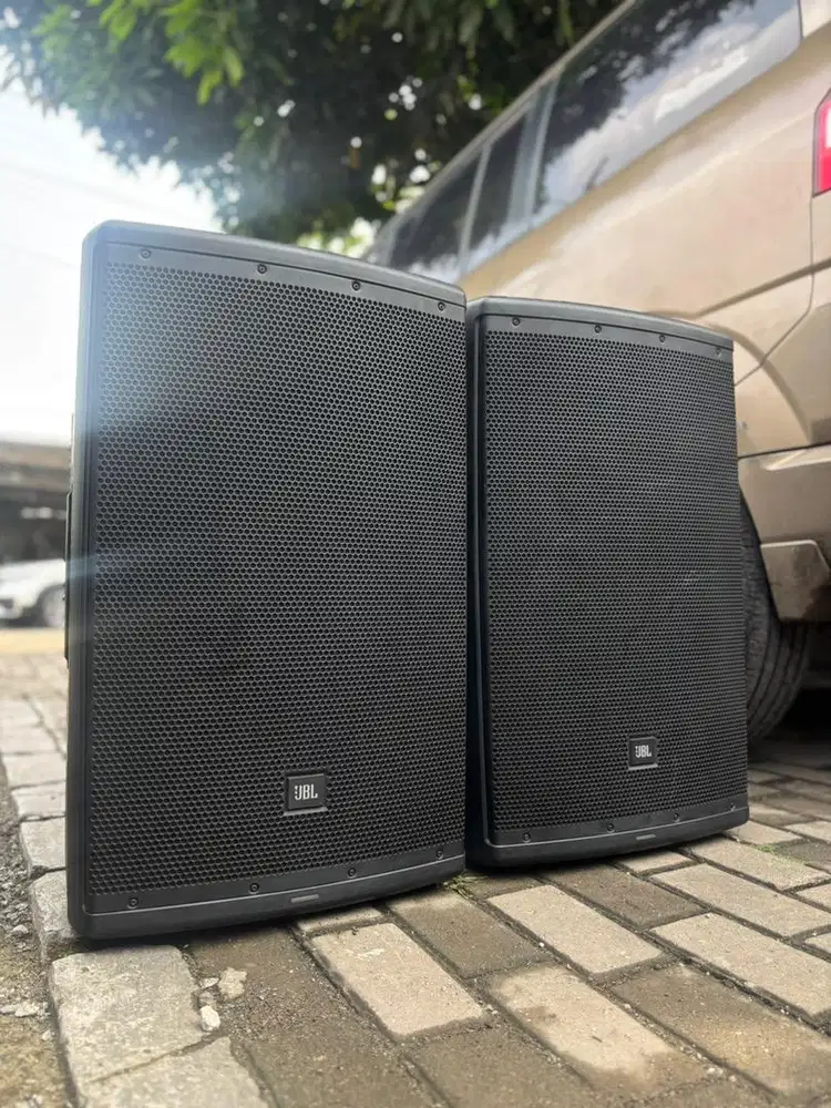 Speaker aktif 15 Inch JBL