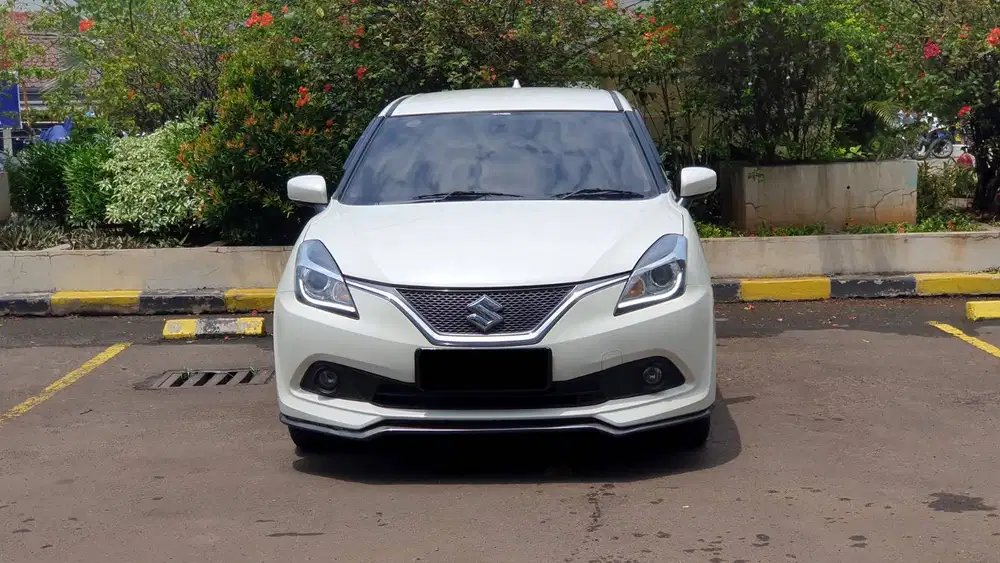 Suzuki Baleno 1.4 AT Putih 2019 LOW KM 30rb Record Like New Garansi
