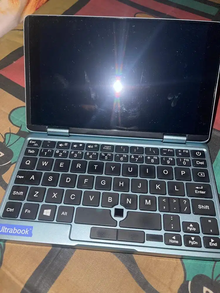 Mini laptop onemix 1s 2023