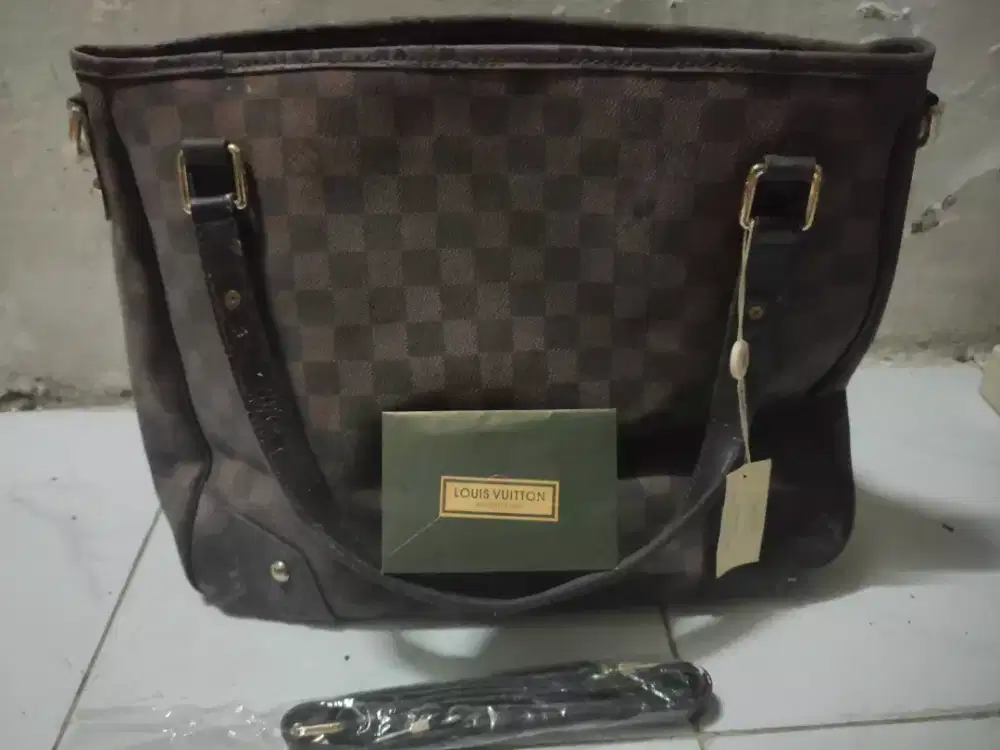 Tas Louis Vuitton