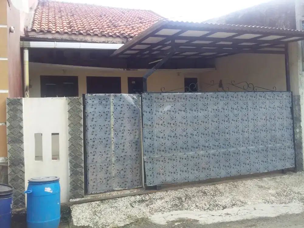 DISEWAKAN RUMAH  DI JABABEKA-STRATEGIS-SIAP HUNI