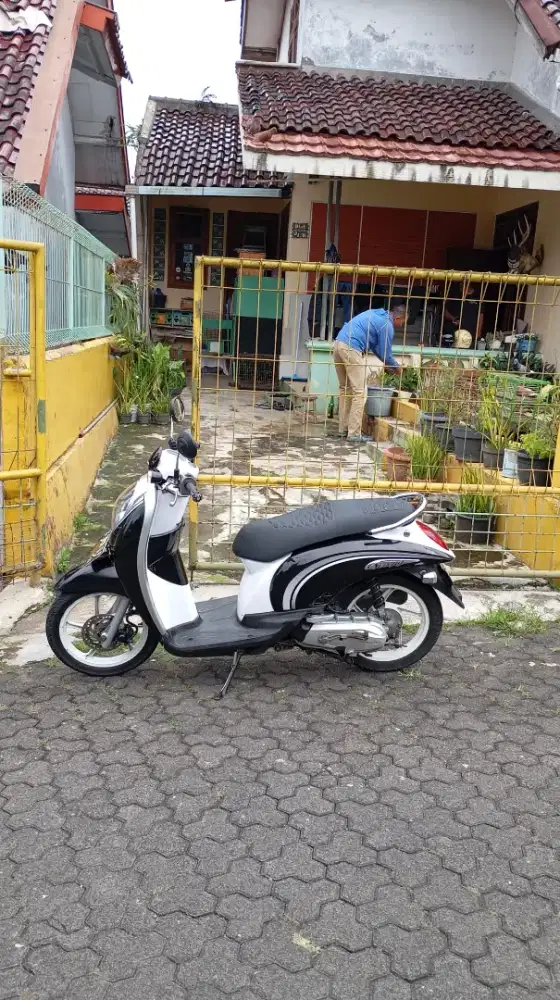 Saya mencari kerja sebagai supir pribadi