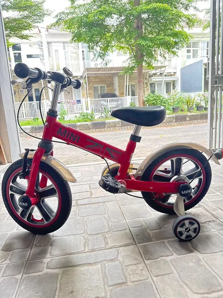 Sepeda mini cooper