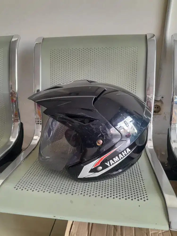 Jual helm yamaha