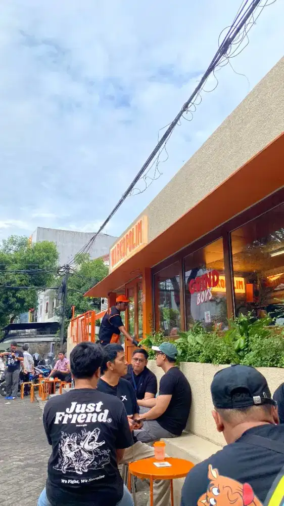 Dicari driver antar jemput kerja motor