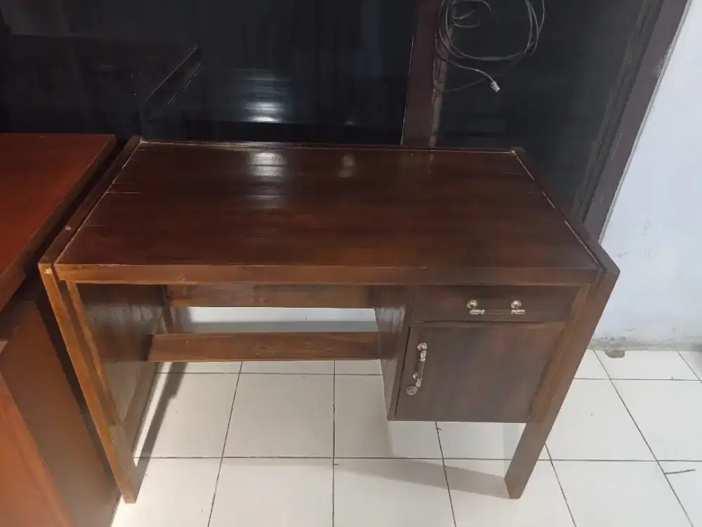 Jual meja kantor