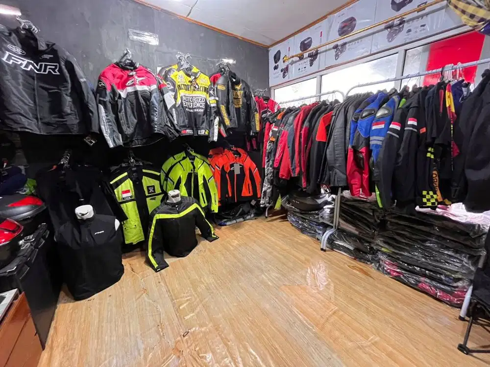 Jaket & Rompi Custom Premium untuk Instansi, Sekolah, Komunitas – FNR