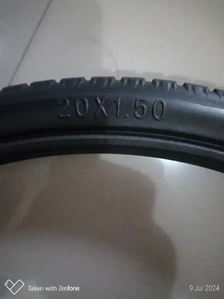 Ban mati untuk kursi roda