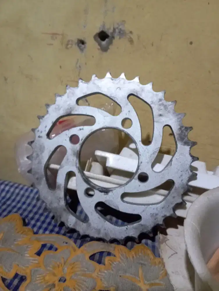 Gear belakang new smash