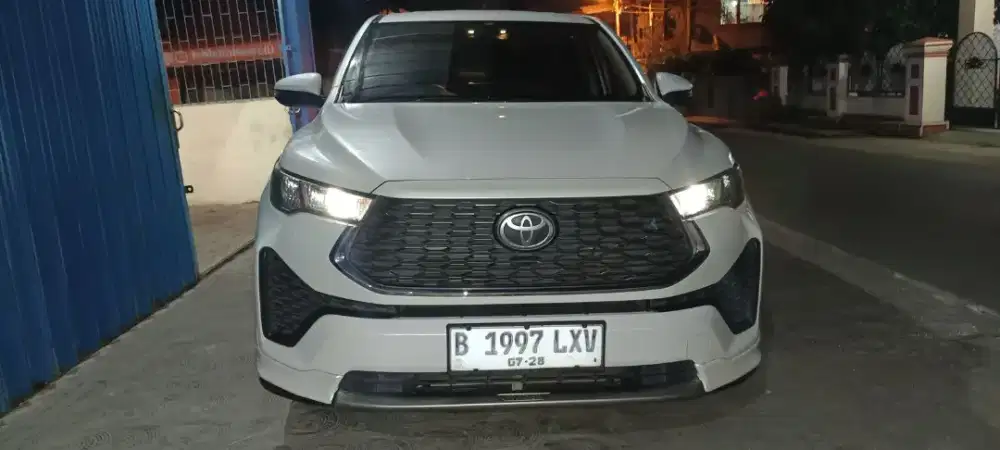 Innova zenix G hybrid 2023