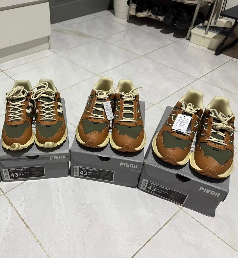 SEPATU PIERO JOGGER 24 WORK WEAR ORIGINAL (ukuran 43)