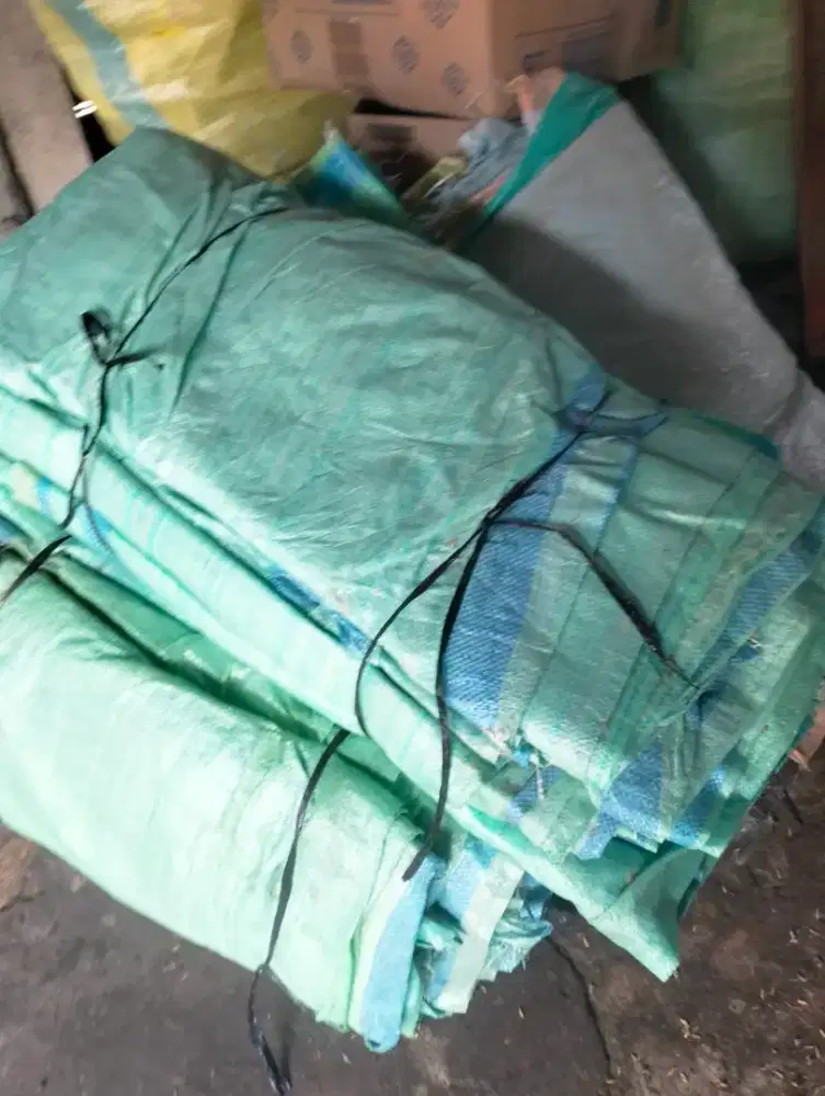 Jual karung bekas size 100kg