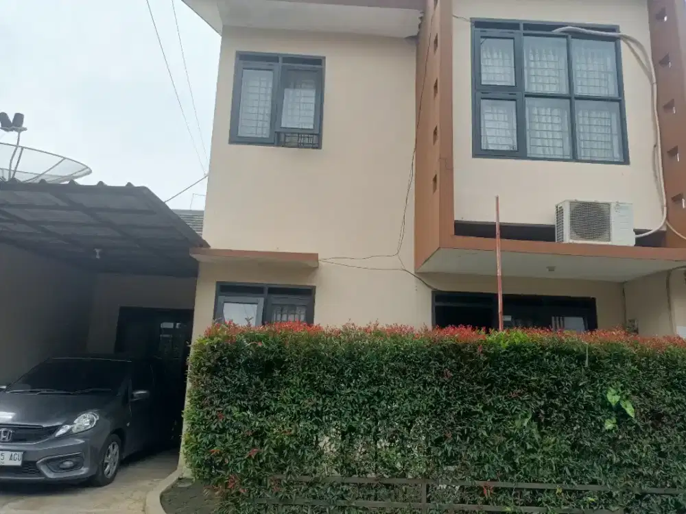 Di jual,rumah di cluster yg nyaman,tenang komplek Margahayu raya bdg