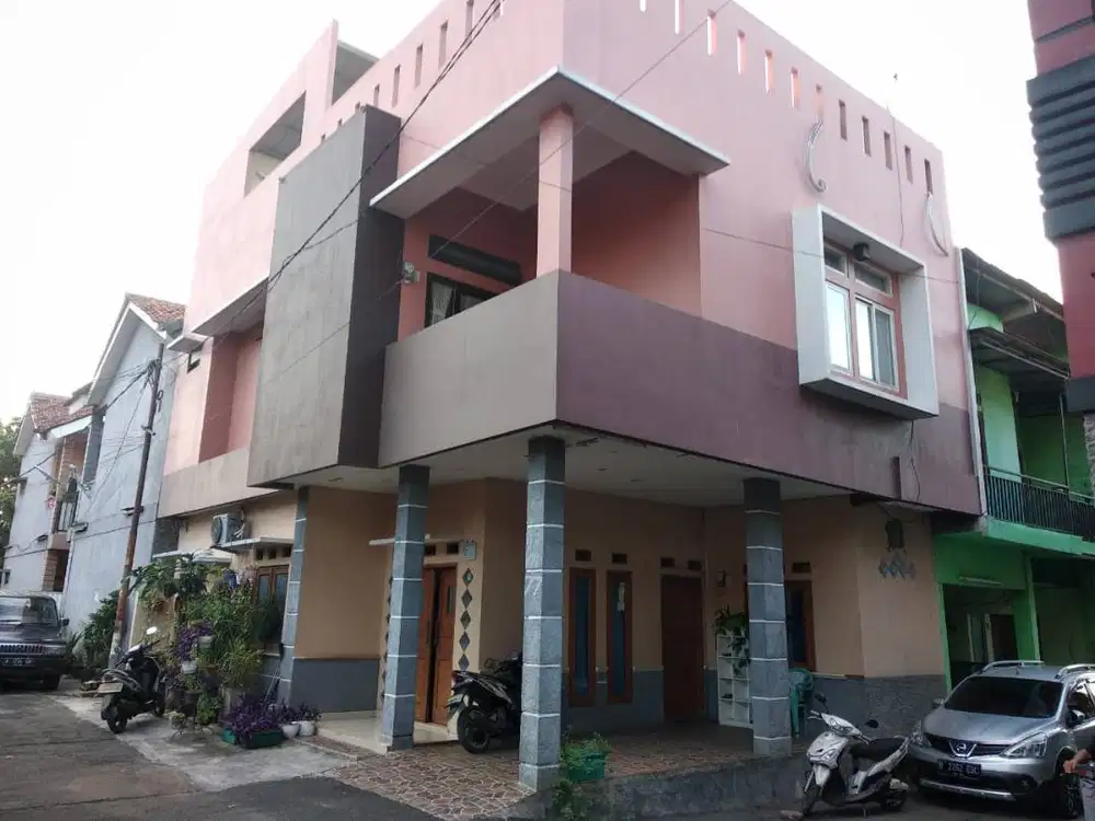Jual Rumah Hook 3 tingkat Butuh Uang ciputat kampung utan bintaro