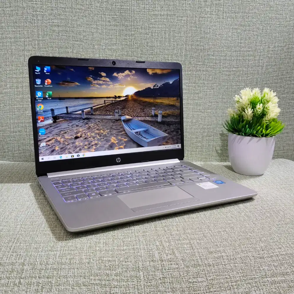 {SALE} Laptop Second HP 14s - CF2017TU Celeron N4020 (4GB/SSD 256GB)
