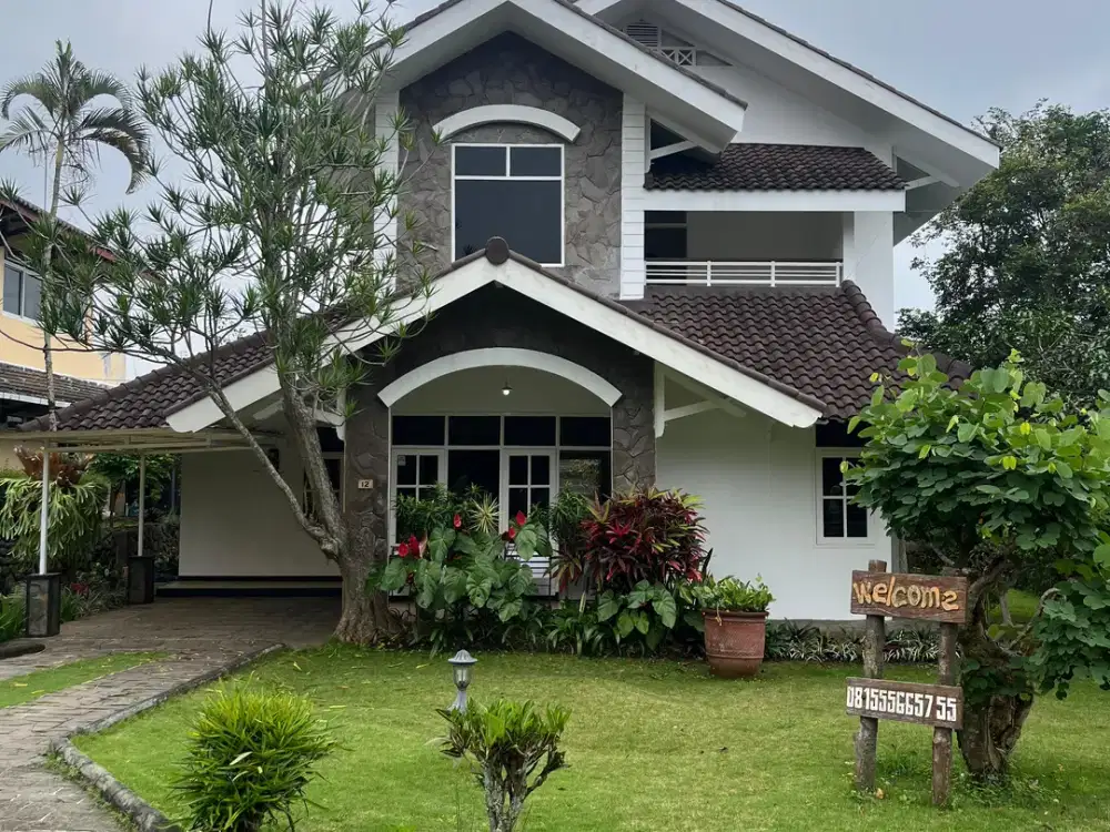 Rumah Vila Luas Dan Asri Di Kota Batu