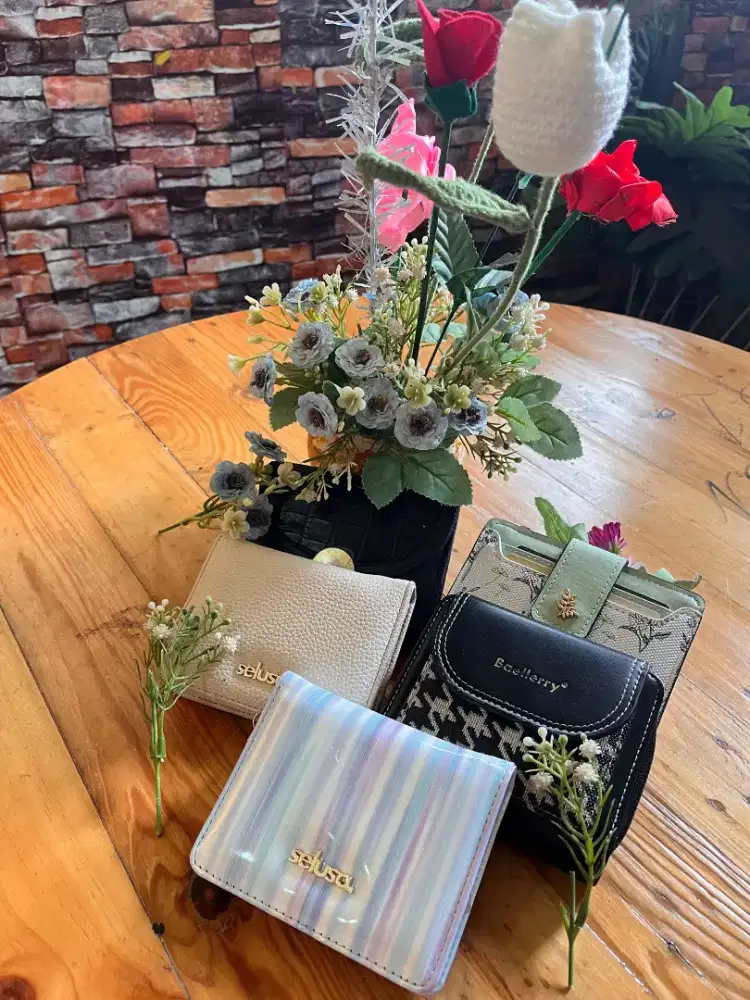 Preloved Dompet Mini Lucu - HSC 2025