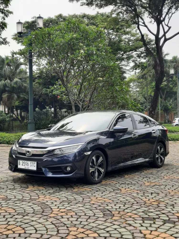 Honda Civic Turbo RS AT 2017 Pajak Panjang