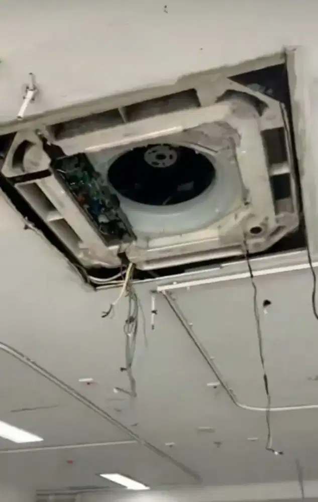 SERVICE AC PERBAIKAN DAN MAINTENANCE