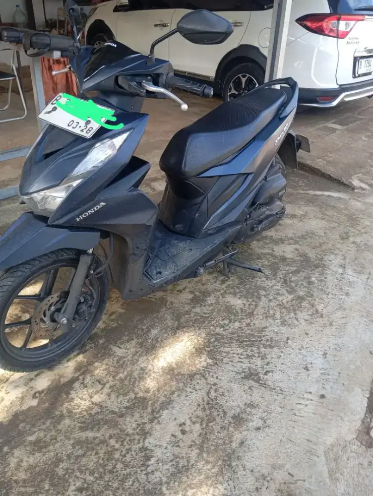 Honda Beat 2023 mau jual cepat