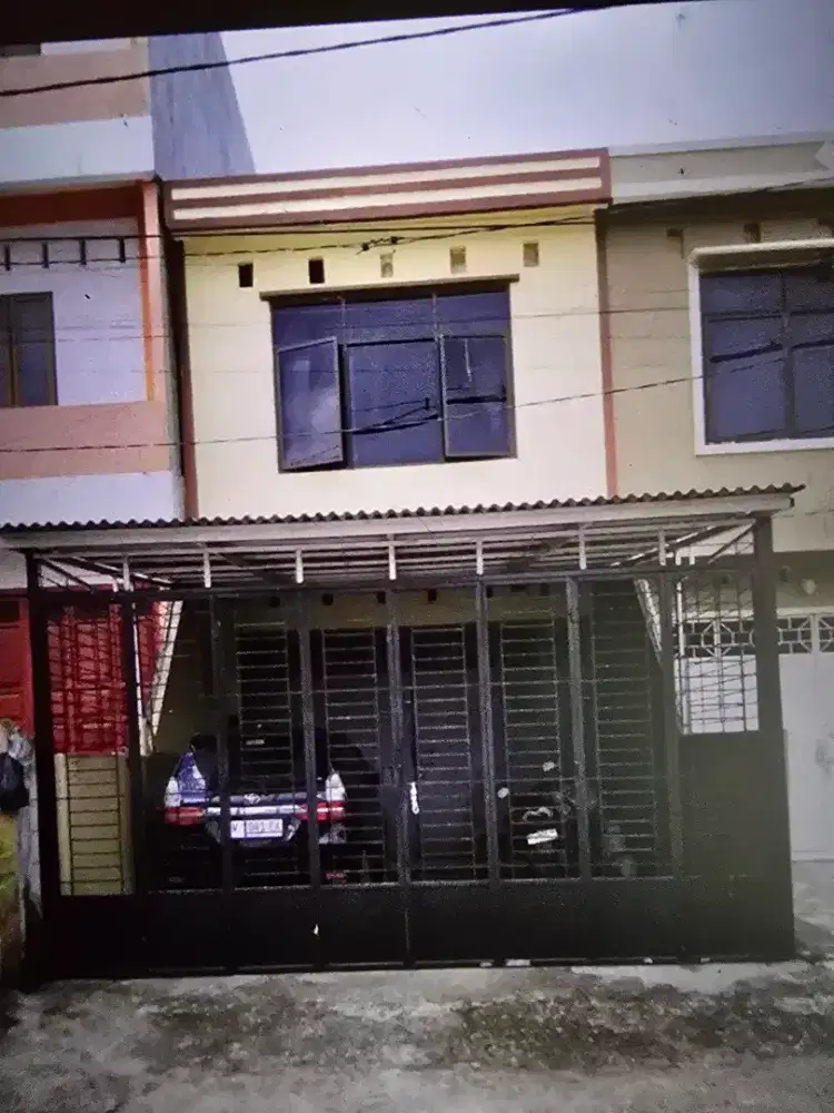 Di jual ruko 2 lantai poros asrama haji