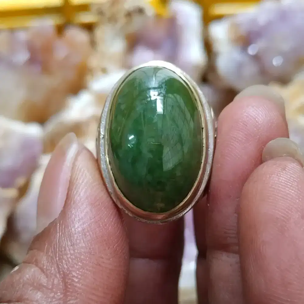 Idocrase lumut aceh kristal