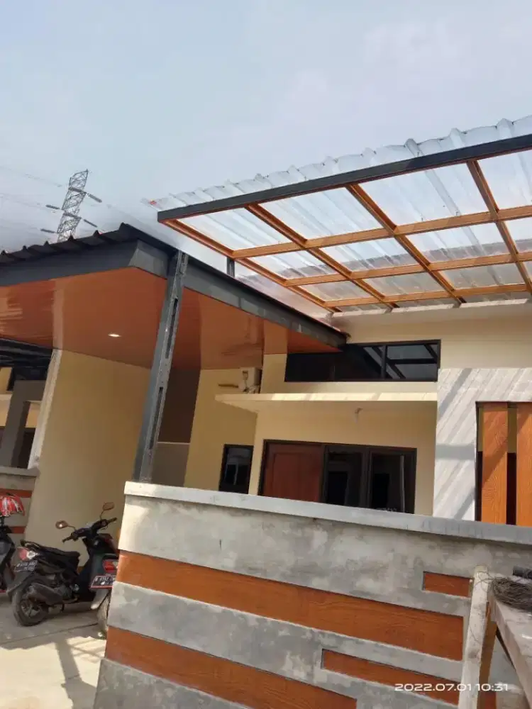 Kanopi baja ringan atap transparan