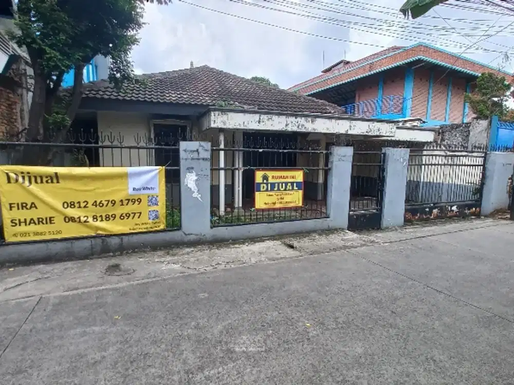 Rumah Tua dekat dari jln Raya Condet