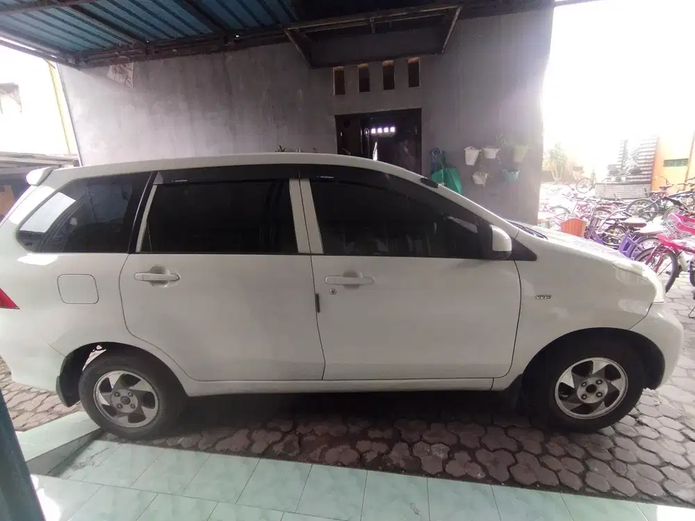 Toyota Avanza 2013 Bensin
