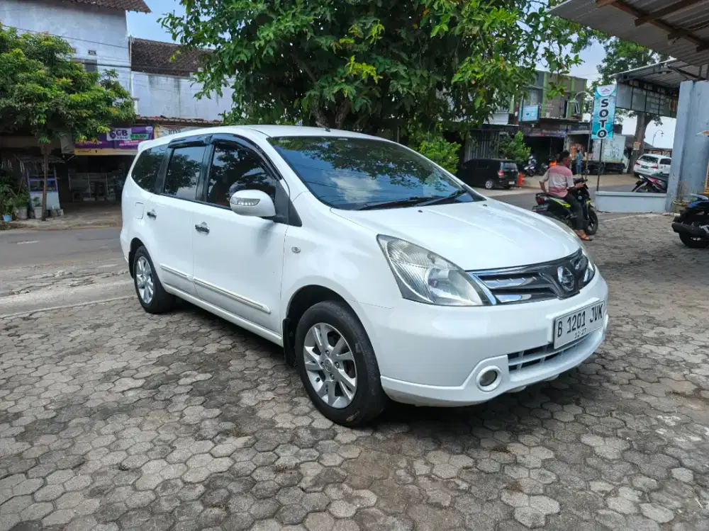 Grand livina ultimate matic 2011