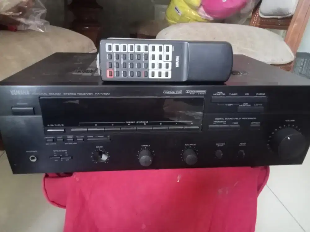 Amply Yamaha kondisi bagus masih segel lengkap dgan remote