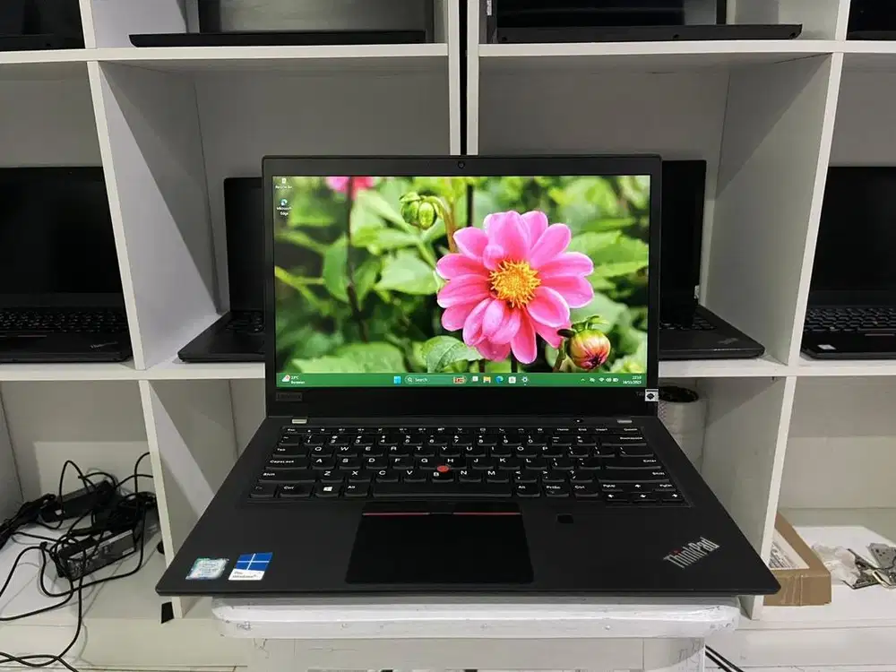 Laptop Lenovo Thinkpad T490 Core i5 Gen 8 Ram 16 Gb Ssd 256 Gb Touch