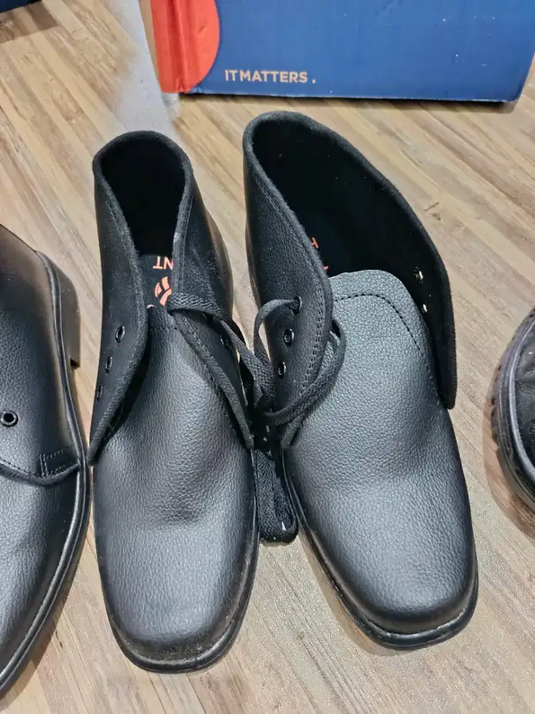 Sepatu PDH jatah Satpam Masih Baru Ukuran 43 MERK KENT