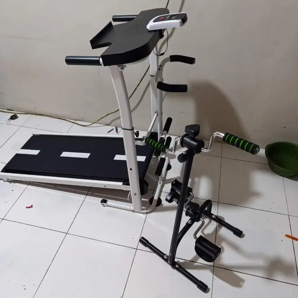 Treadmill walking pad + sepeda statis
